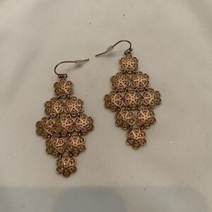 Pretty dangle gold-tone earrings  